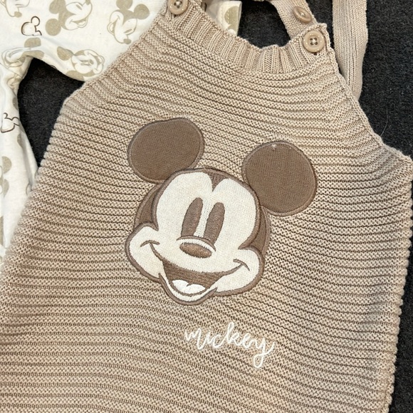 Disney baby Mickey outfit - Picture 3 of 4